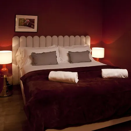 Aparthotel Isabella's House 3*