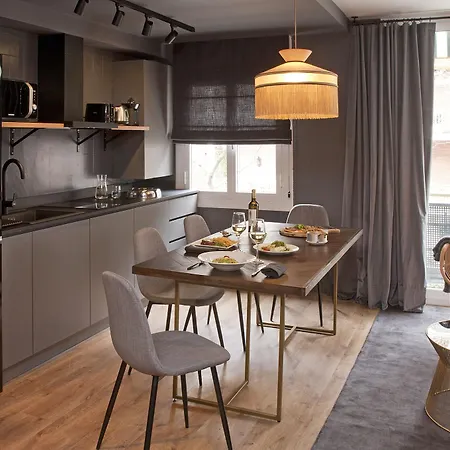 Aparthotel Isabella's House 3*